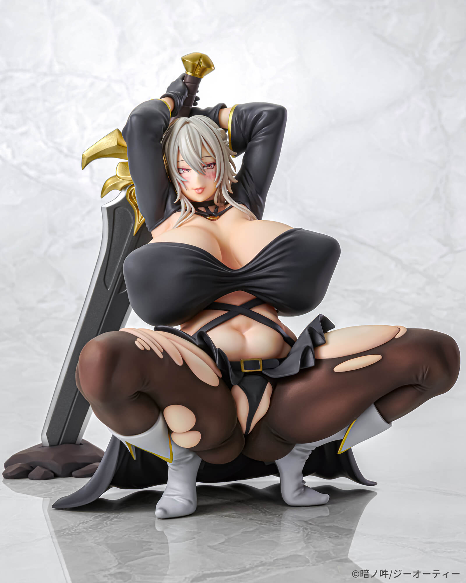 Q Six Scale Figure: Harem Quest Me, Beauty, Boobs, And Otherworldly Carnal Life - Noir Escala 1/5