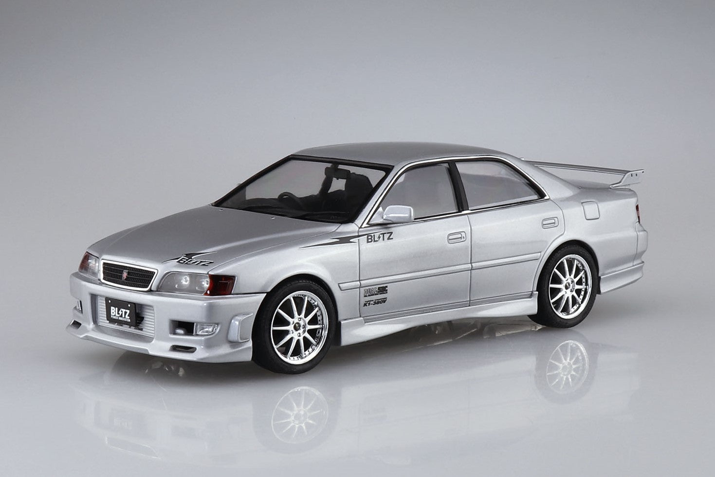 Aoshima Model Kits: Toyota - Blitz Jzx100 Chaser Tourer Escala 1/24