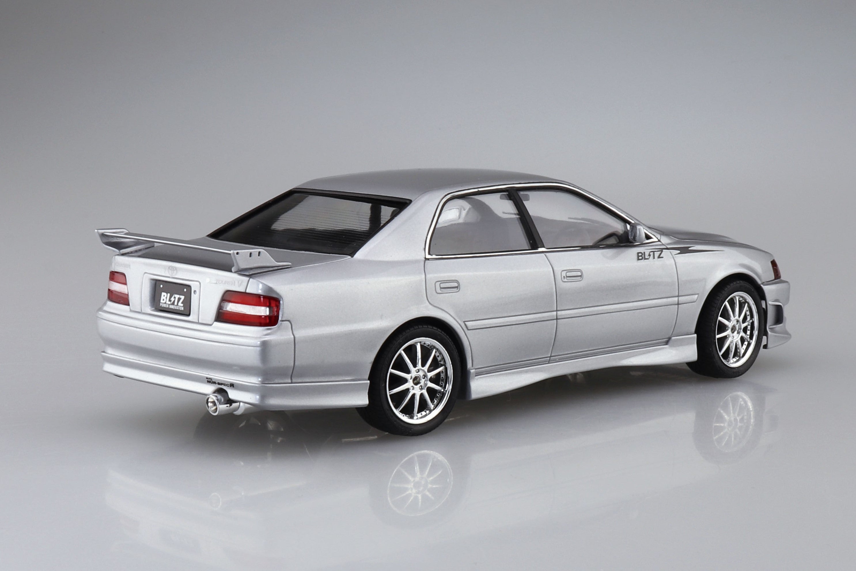 Aoshima Model Kits: Toyota - Blitz Jzx100 Chaser Tourer Escala 1/24