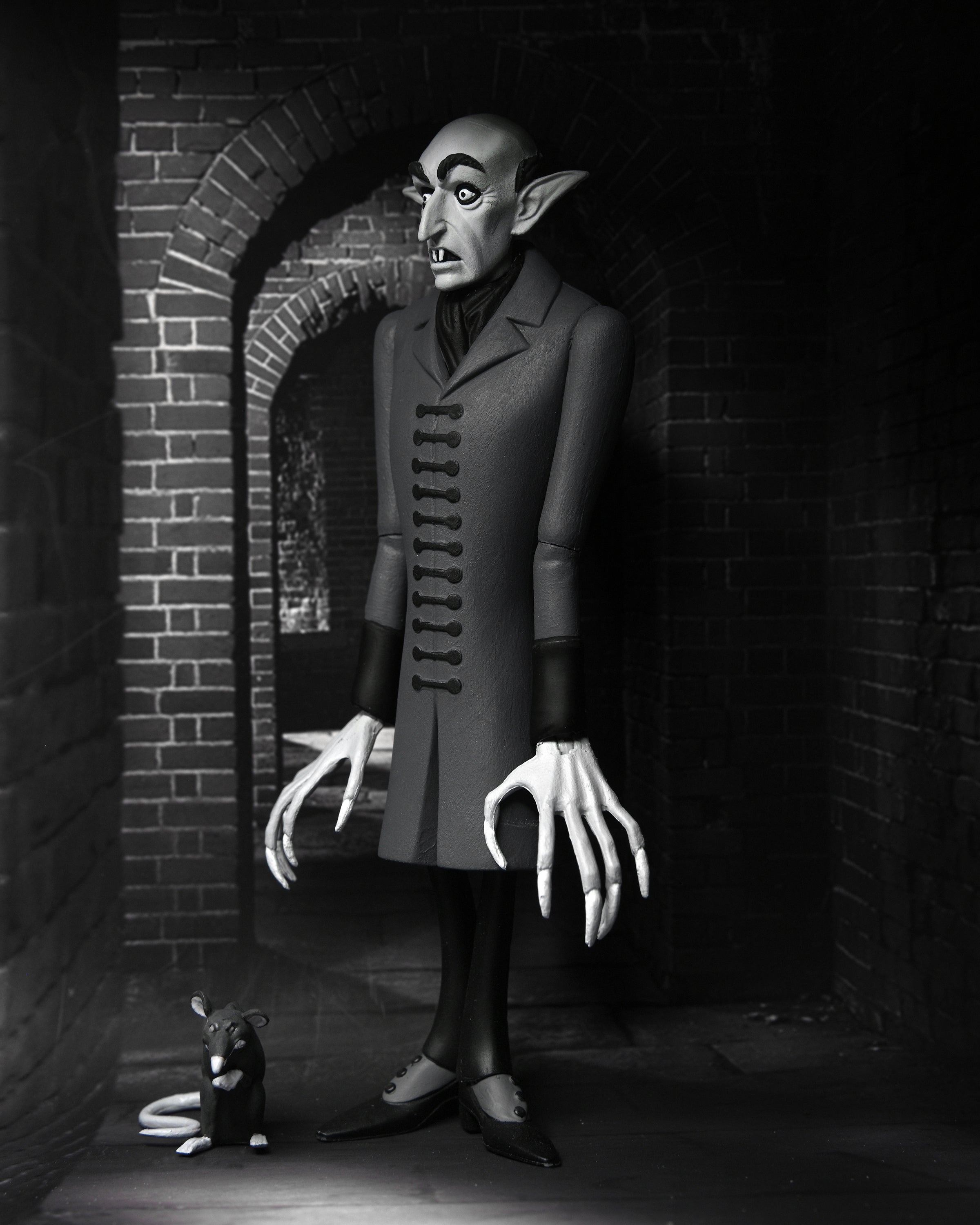 NECA Toony Terrors: Universal Monsters - Nosferatu Conde Orlok Silver Screen Edition 6 Pulgadas