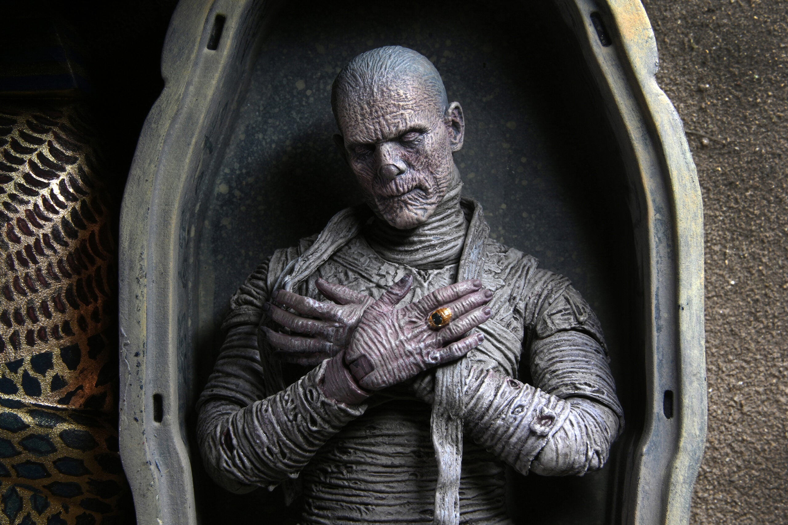 NECA Figura de Accion Ultimate: Universal Monsters - La Momia 7 Pulgadas