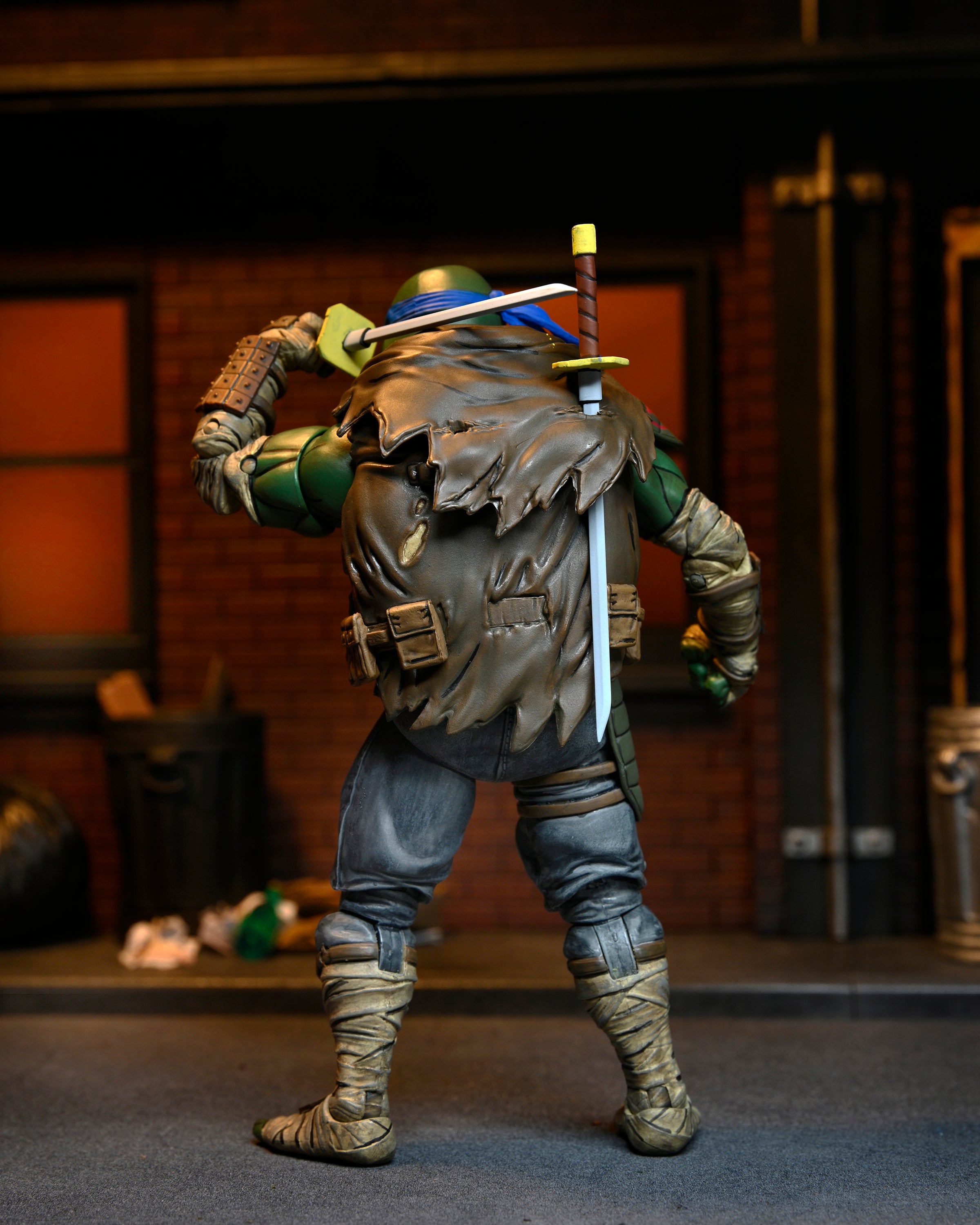 NECA Figura de Accion Ultimate: TMNT Tortugas The Last Ronin - Leonardo 7 Pulgadas