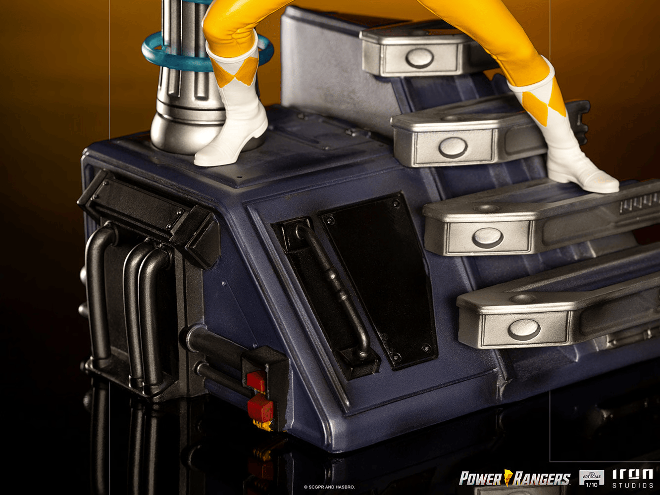 IRON Studios: Power Rangers - Yellow Ranger Escala de Arte 1/10