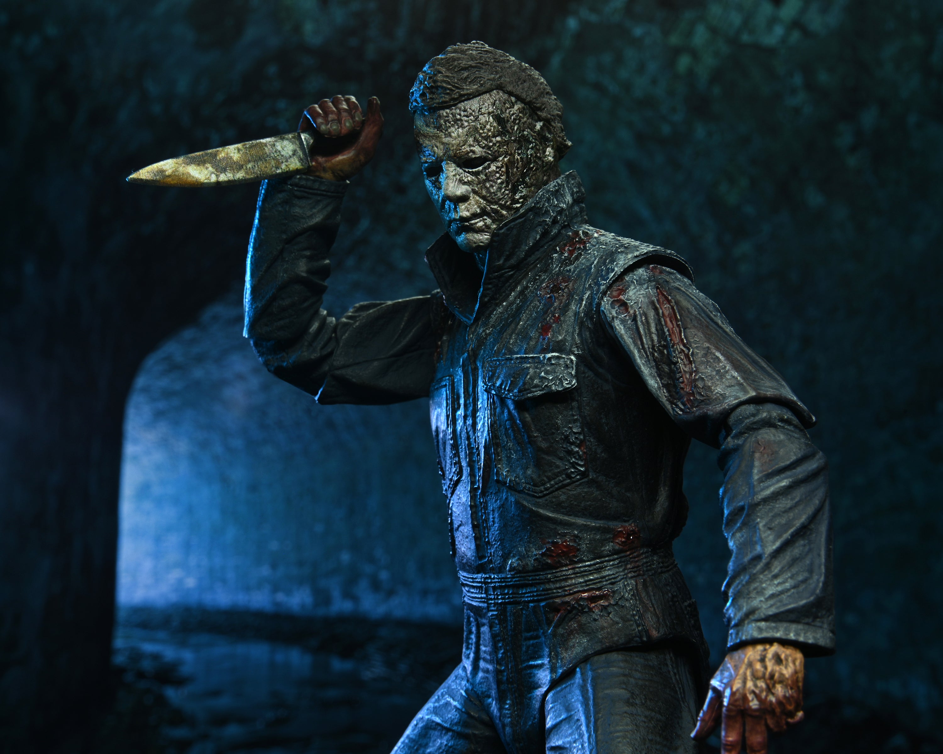 Neca Figura de Accion Ultimate: Halloween Ends 2022 - Michael Myers 7 Pulgadas