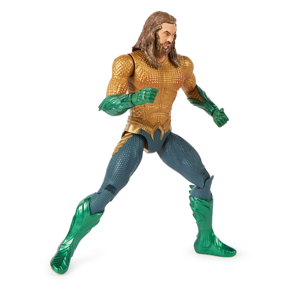 Aquaman: Aquaman Traje Dorado Figura De Accion 12 Pulgadas