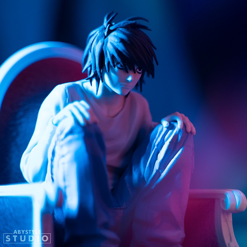 ABYStyle Super Figure Collection: Death Note - L Escala 1/10