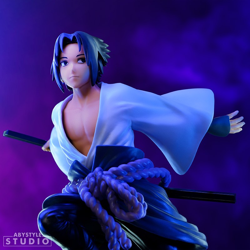 ABYStyle Super Figure Collection: Naruto Shippuden - Sasuke Uchiha Escala 1/10