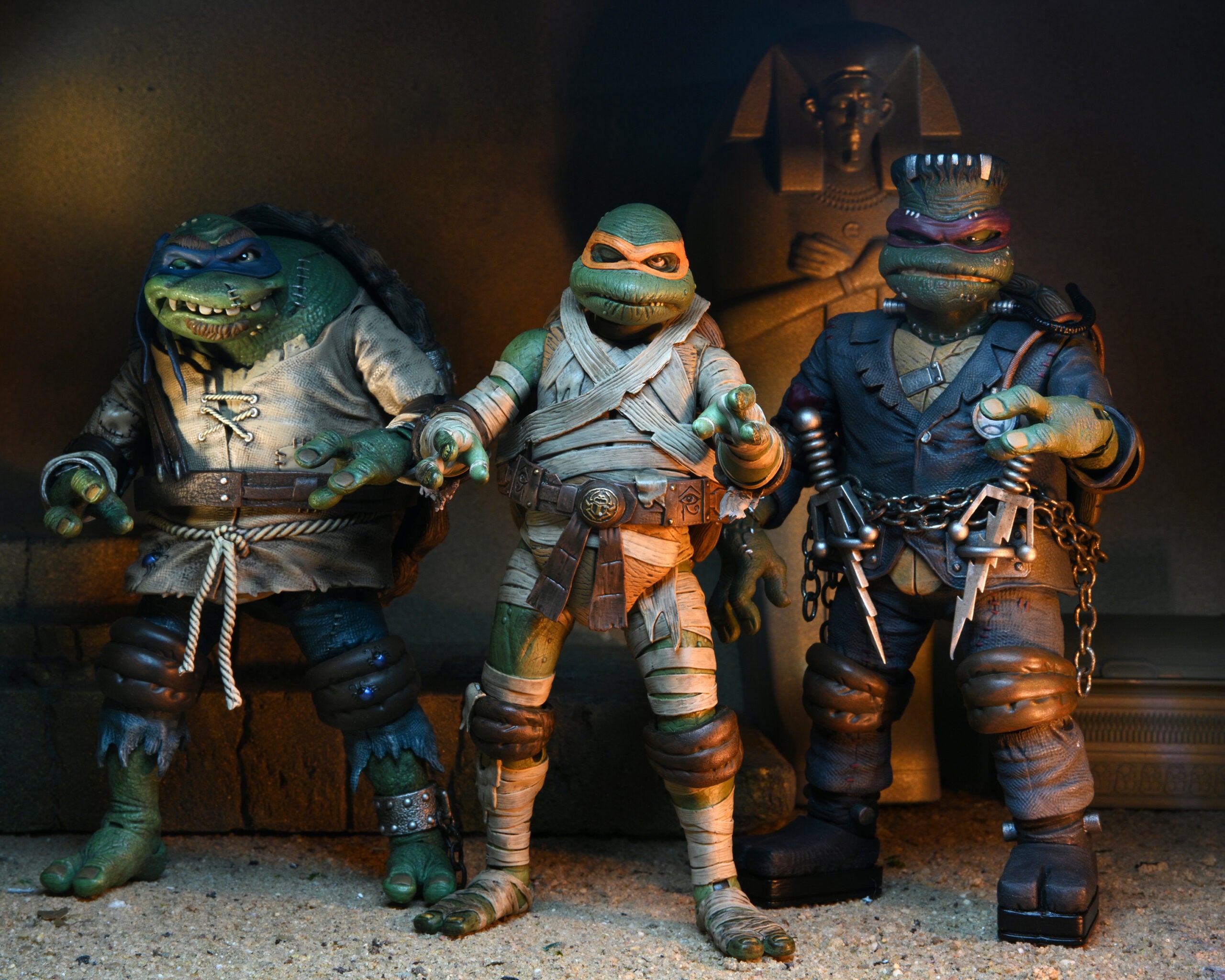 NECA Figura de Accion Ultimate: Universal Monsters X TMNT - Mike Como La Momia 7 Pulgadas