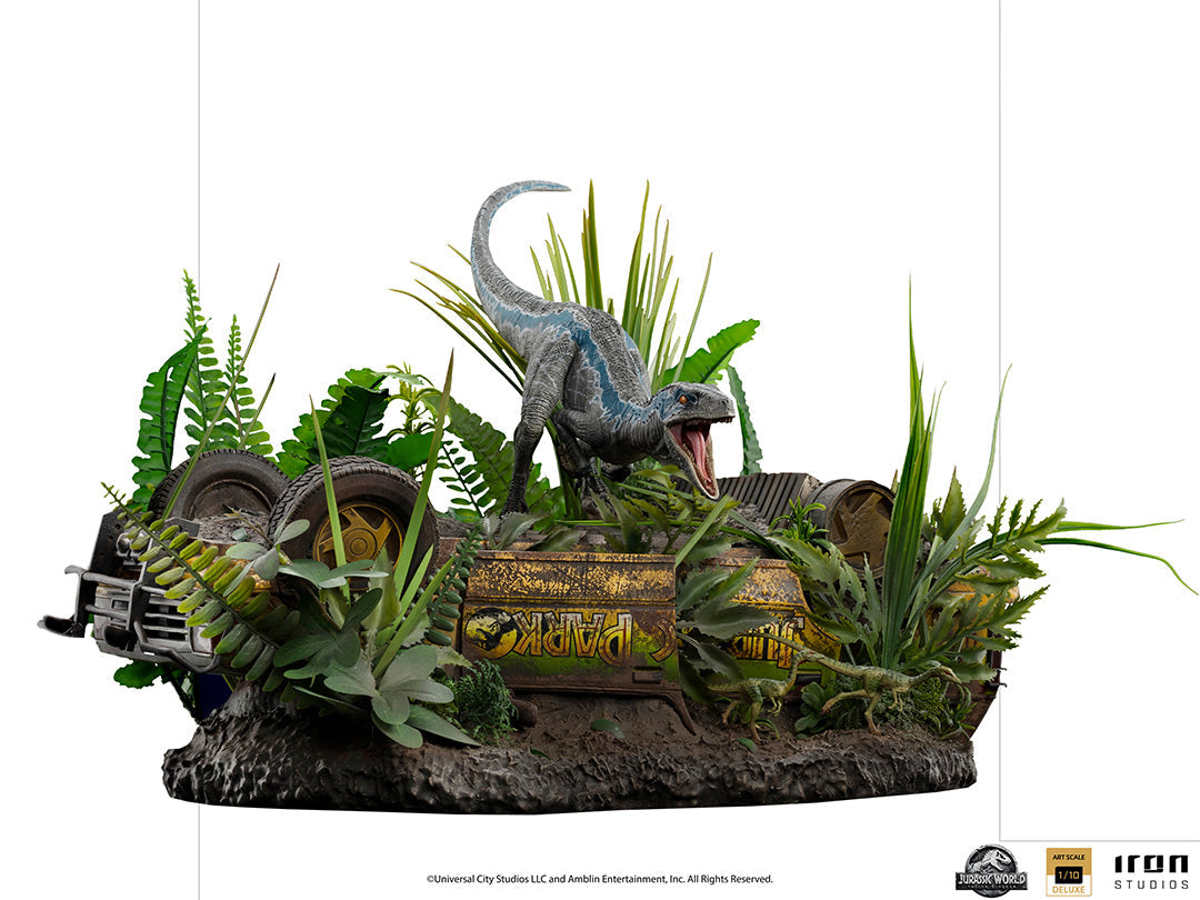 IRON Studios: Jurassic World El Reino Caido - Blue Deluxe Escala de Arte 1/10