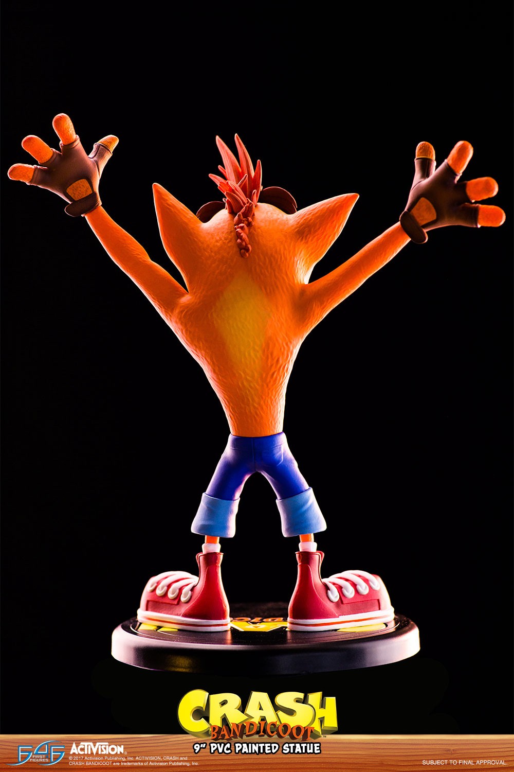 First 4 Figures: Crash Bandicoot - Crash 9 Pulgadas