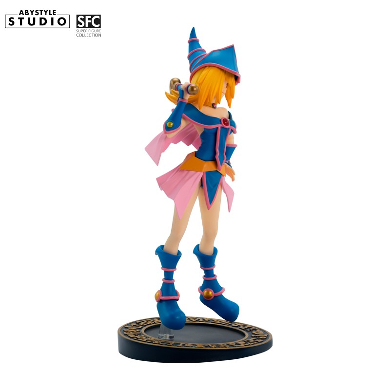 ABYStyle Super Figure Collection: Yu Gi Oh - Chica Maga Oscura Escala 1/10