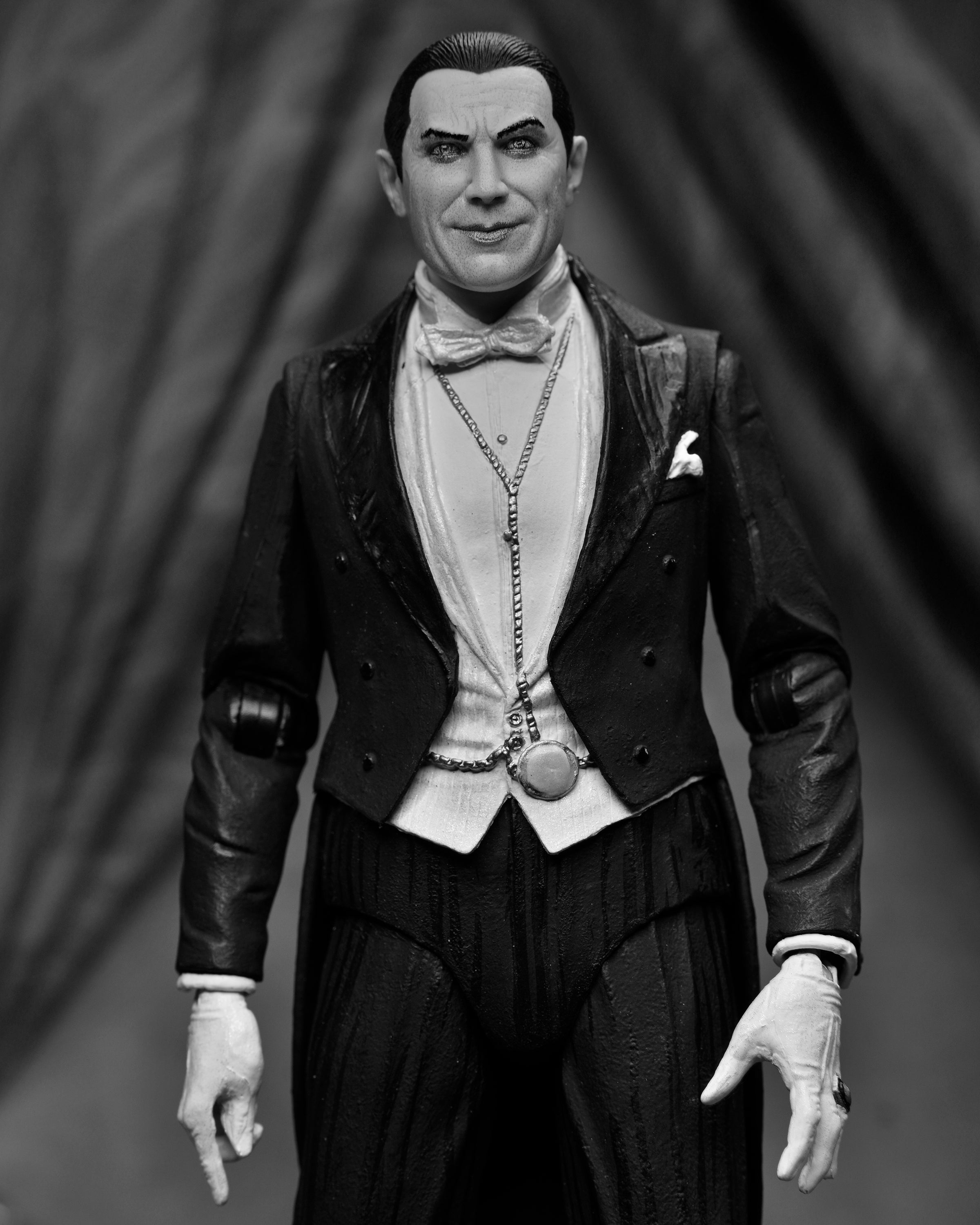 Neca Figura de Accion: Universal Monster - Dracula Carfax Abbey 7 Pulgadas