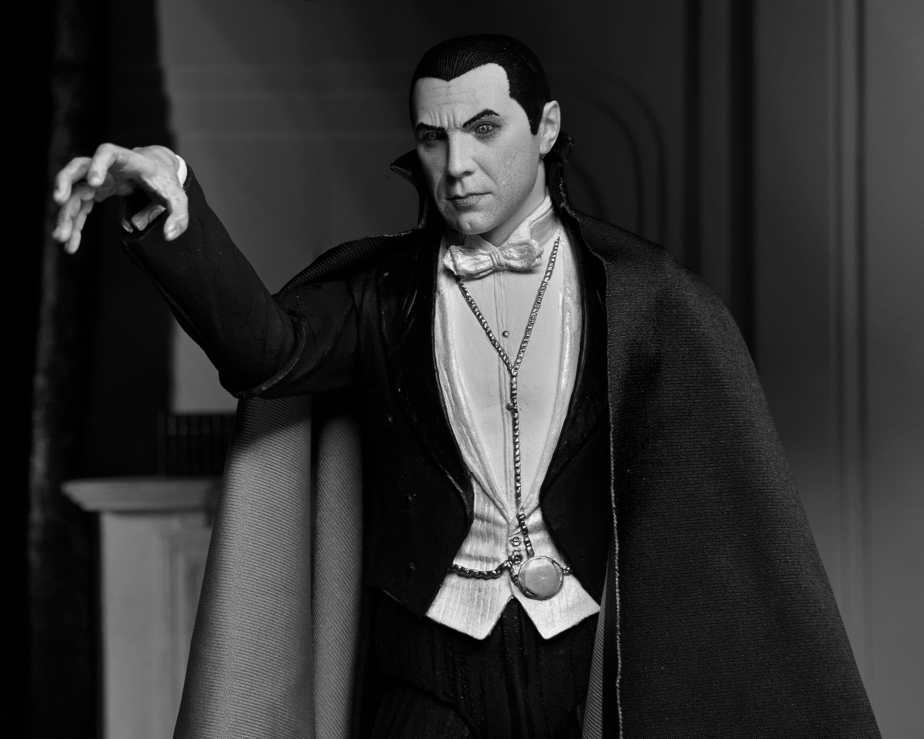 Neca Figura de Accion: Universal Monster - Dracula Carfax Abbey 7 Pulgadas