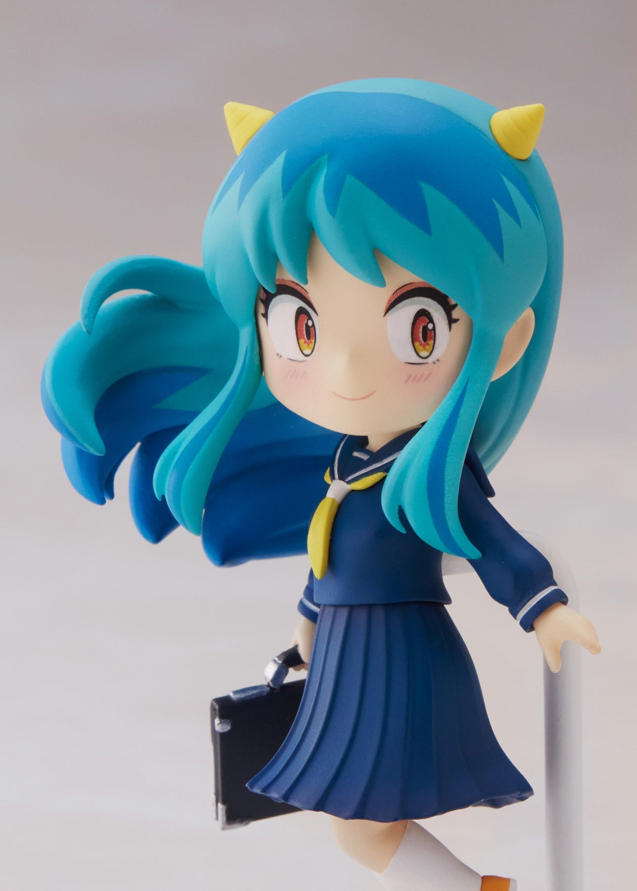 Plum Mini Figure 100: Urusei Yatsura - Lum Con Uniforme