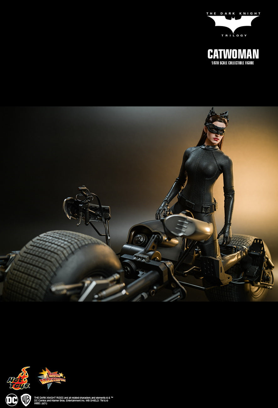 Hot Toys Movie Masterpiece Series: DC The Dark Knight Trilogy - Catwoman Escala 1/6