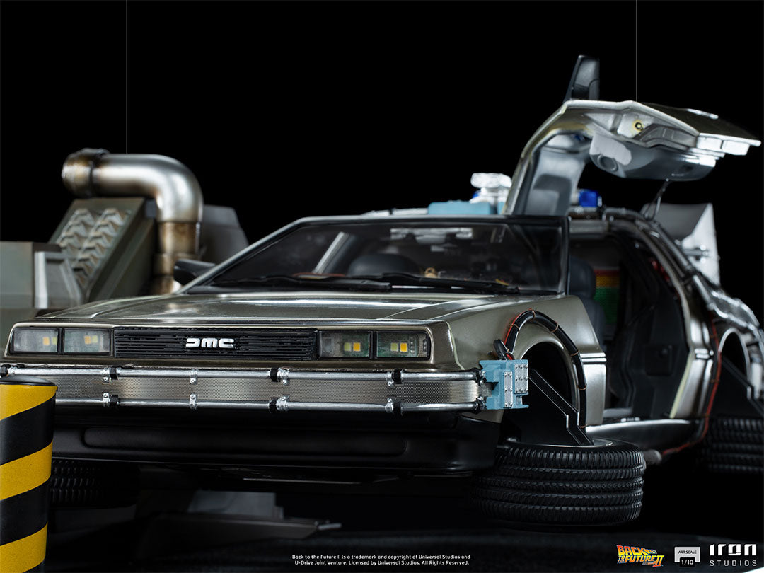 IRON Studios: Volver al Futuro Parte II - DeLorean Escala de Arte 1/10