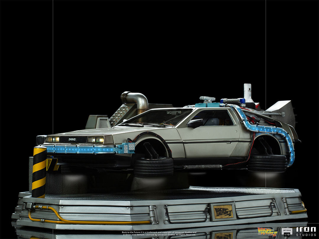 IRON Studios: Volver al Futuro Parte II - DeLorean Escala de Arte 1/10