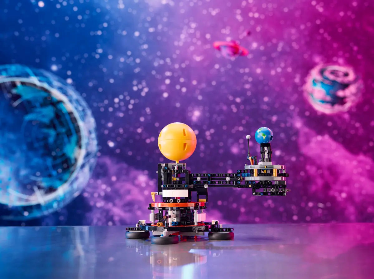 LEGO Technic Planeta Tierra y Luna en Orbita 42179