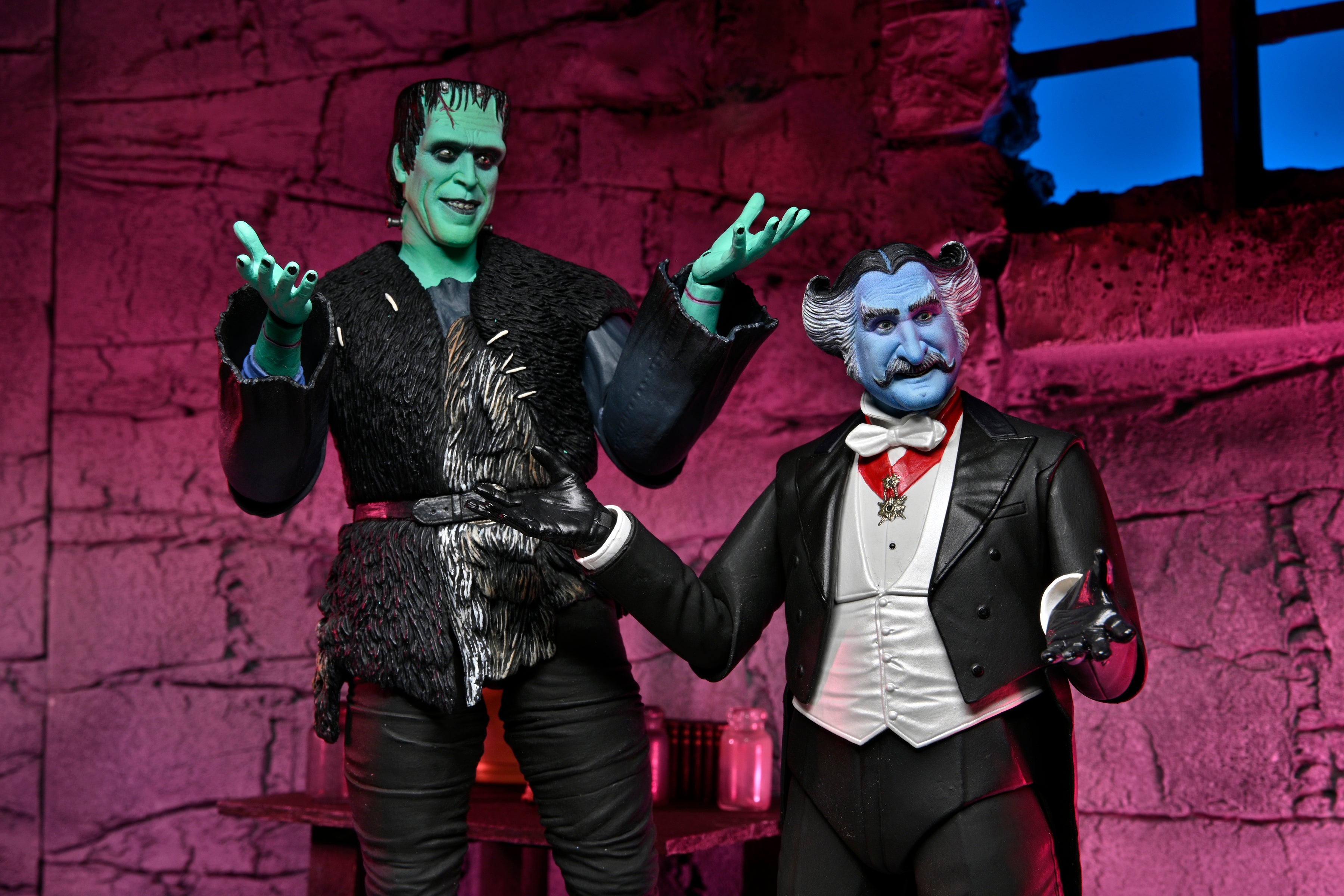 NECA Figura de Accion Ultimate: Rob Zombies The Munsters - The Count 7 Pulgadas