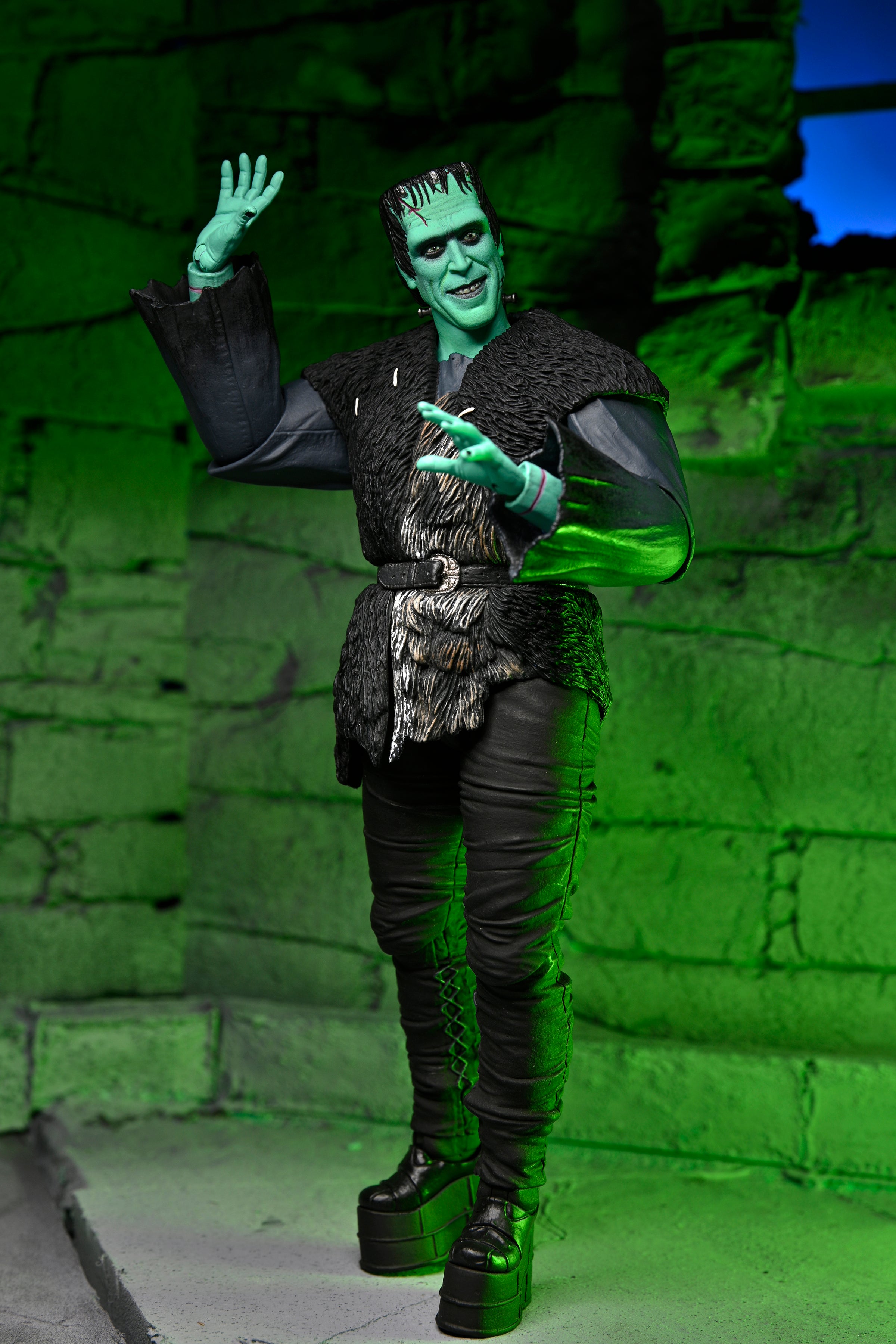 NECA Figura de Accion Ultimate: Rob Zombies The Munsters - Herman Munster 7 Pulgadas