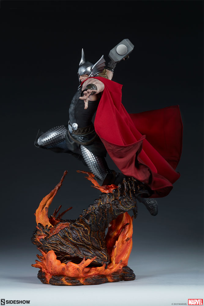 Sideshow Premium Format: Marvel - Thor Estatua