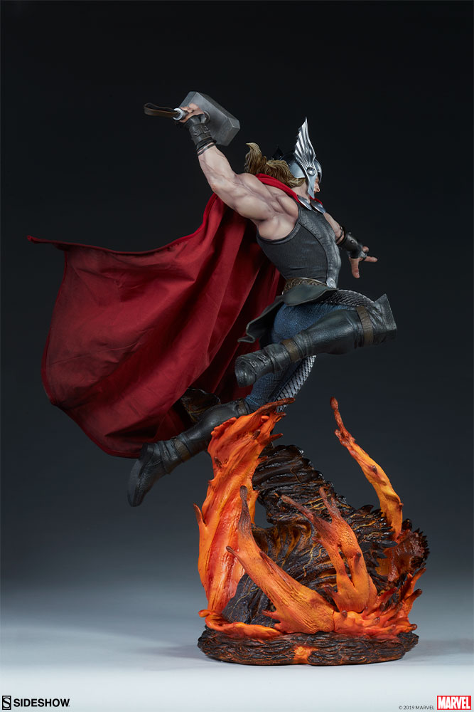 Sideshow Premium Format: Marvel - Thor Estatua