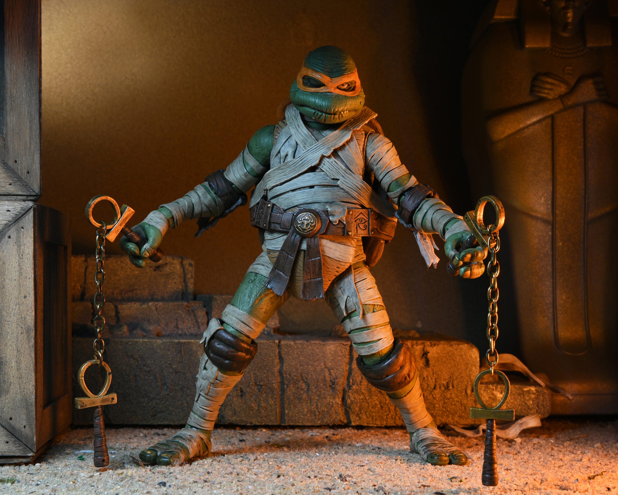 NECA Figura de Accion Ultimate: Universal Monsters X TMNT - Mike Como La Momia 7 Pulgadas